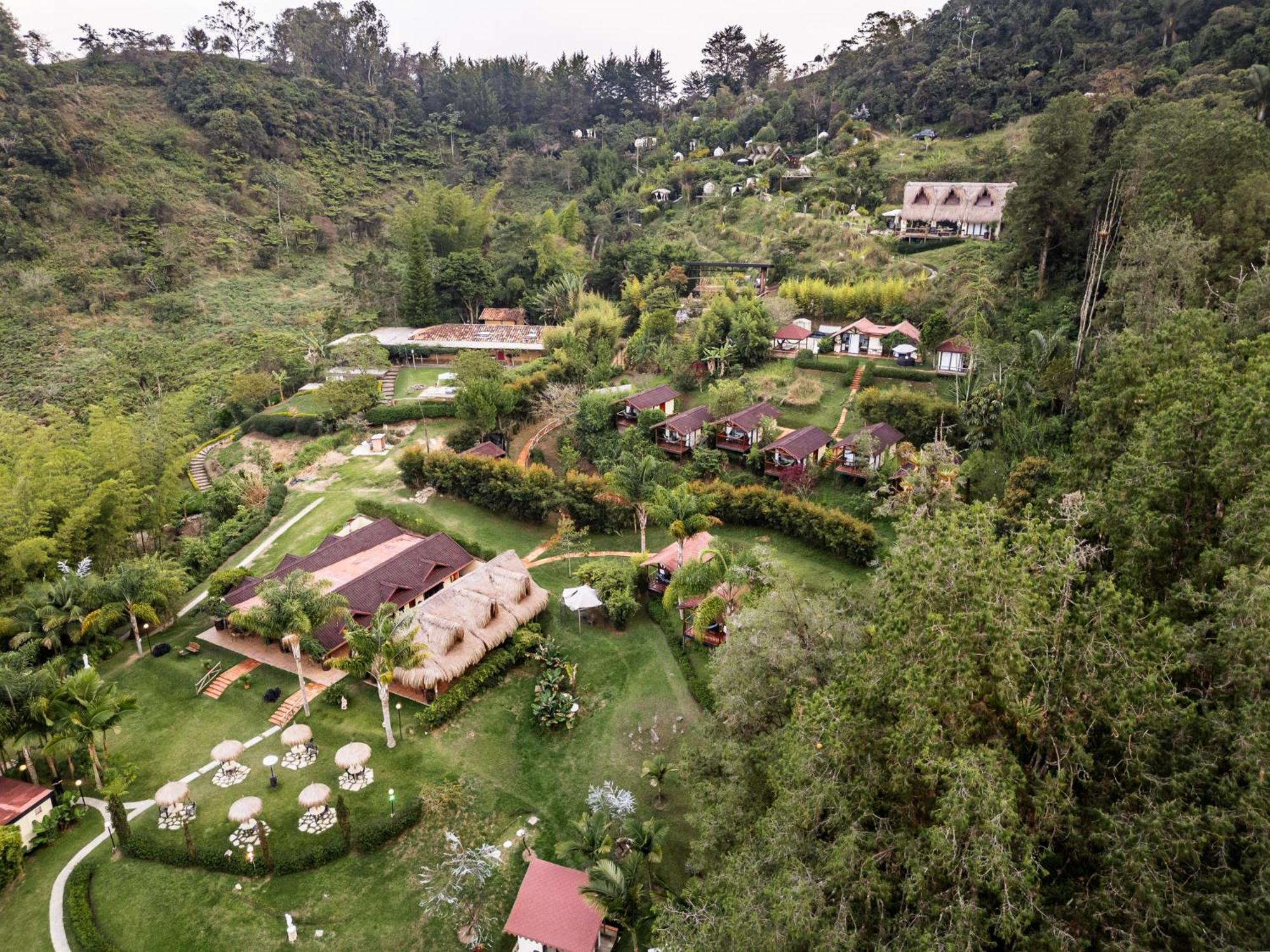 Hotel Pietrasanta Guatape Exterior photo