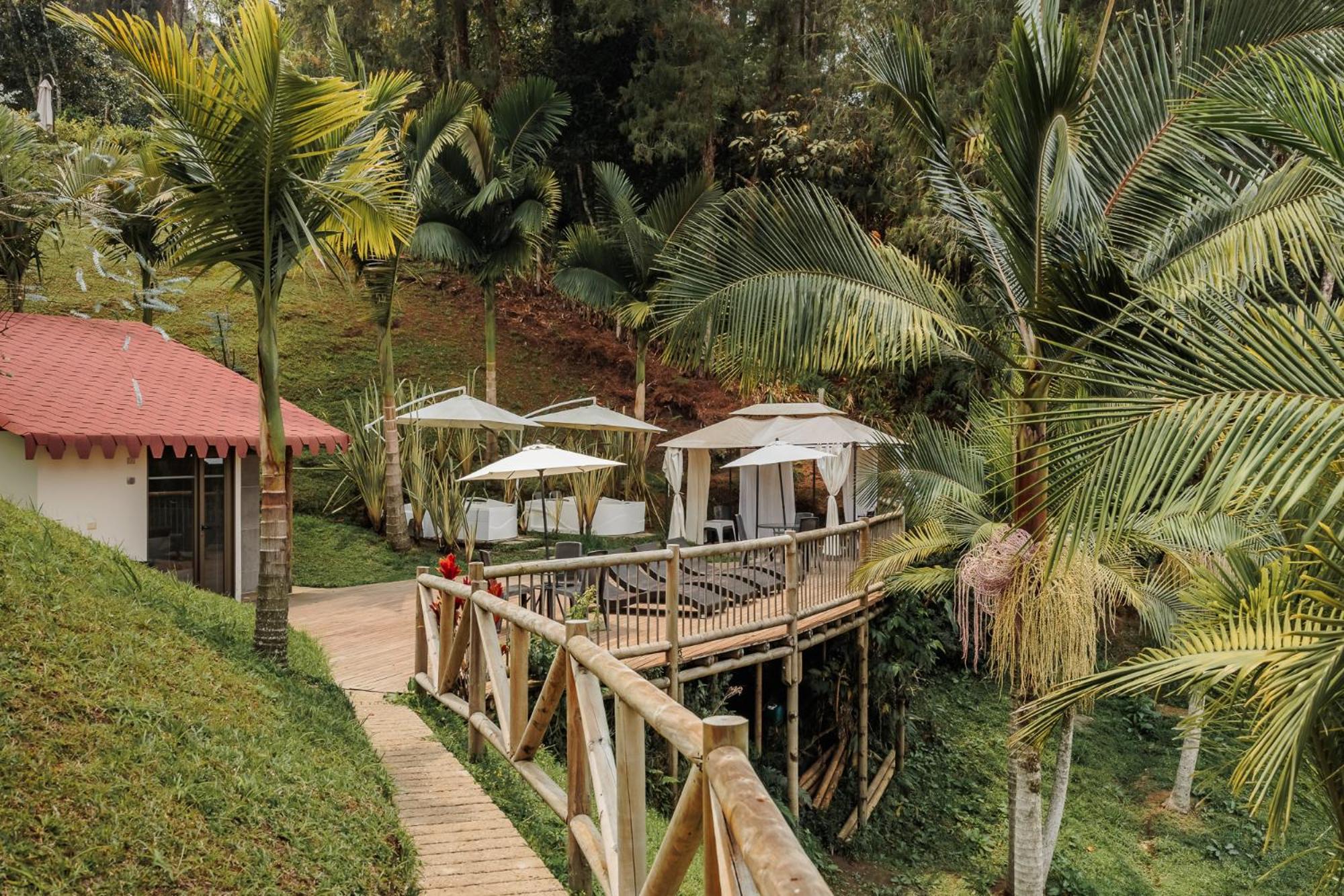 Hotel Pietrasanta Guatape Exterior photo