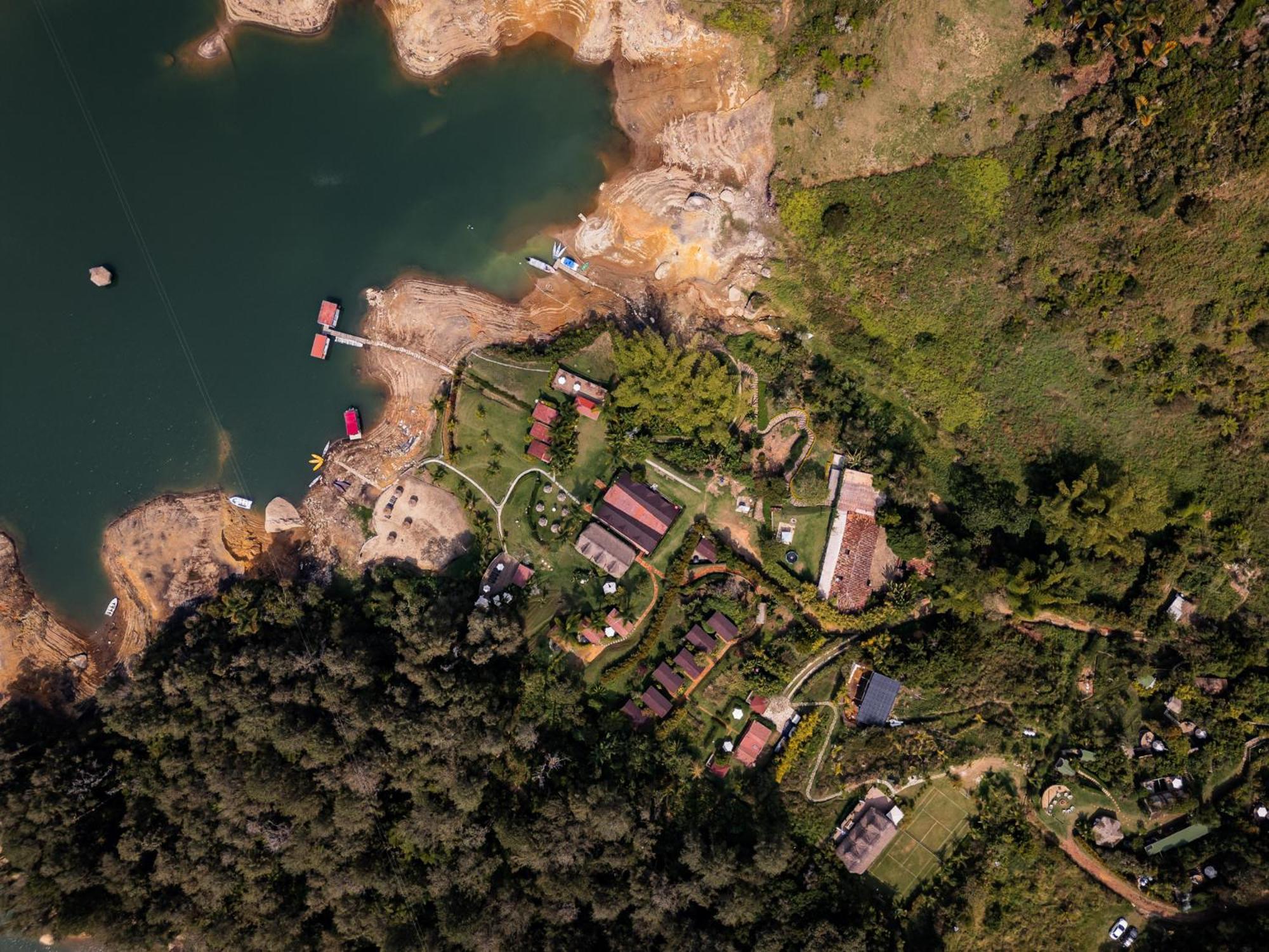 Hotel Pietrasanta Guatape Exterior photo