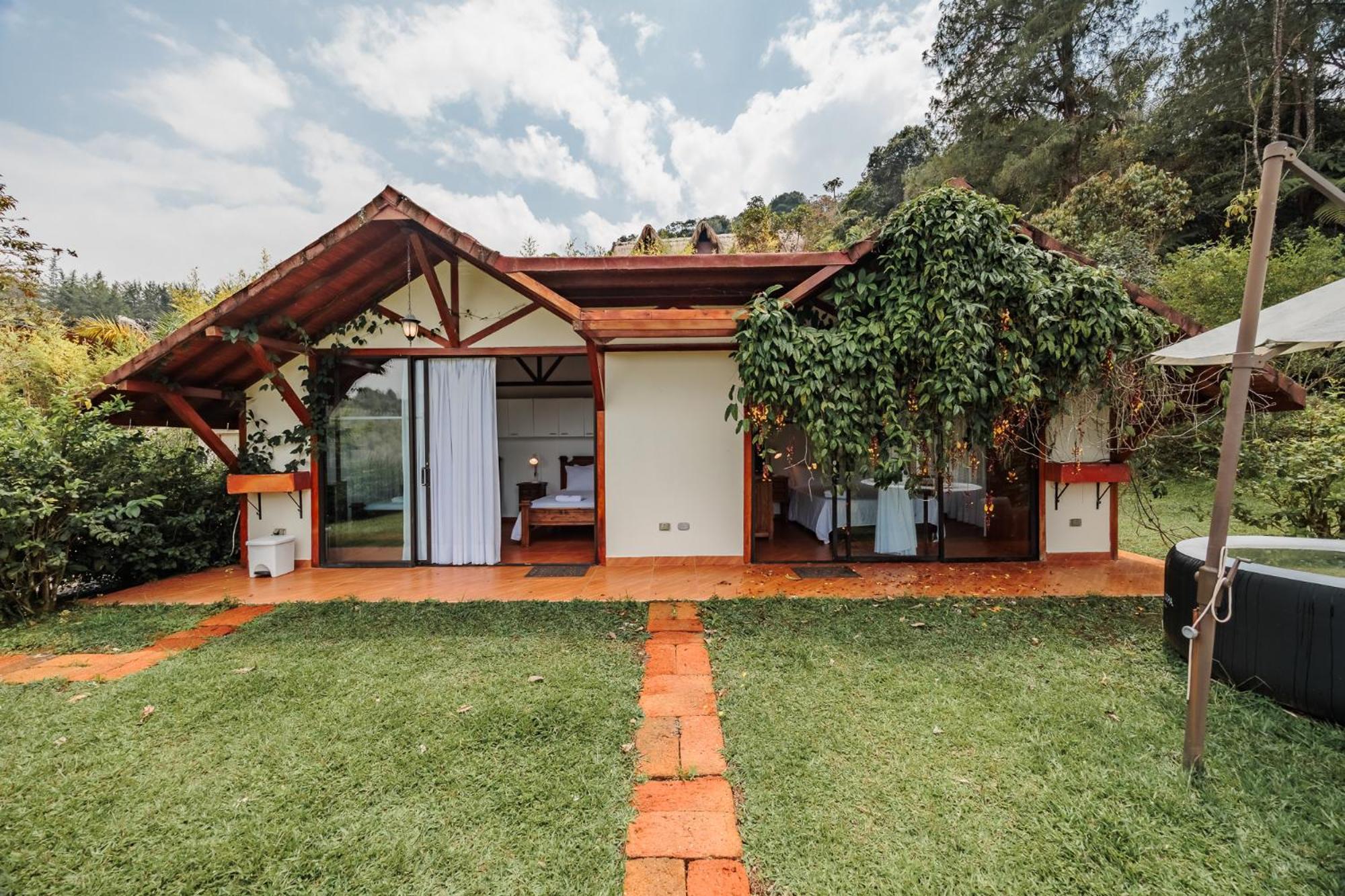 Hotel Pietrasanta Guatape Exterior photo
